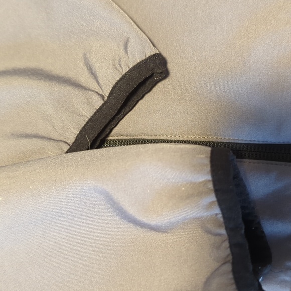 Asics womens softshell jacket, size large - Picture 9 of 14